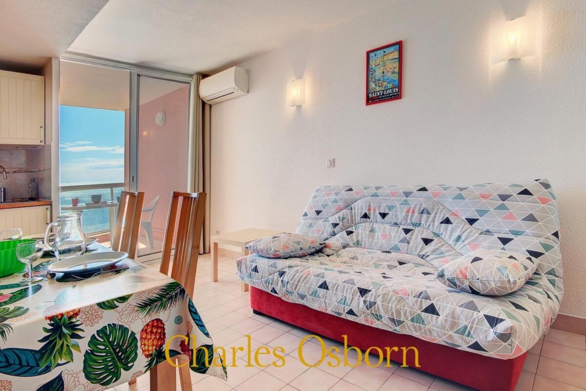 Au Cayenne, Terrasse Et Vue *